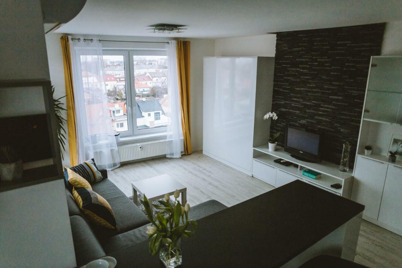 Design Apartment, The City Centre Close To The Health Spa Piest'any Exterior foto